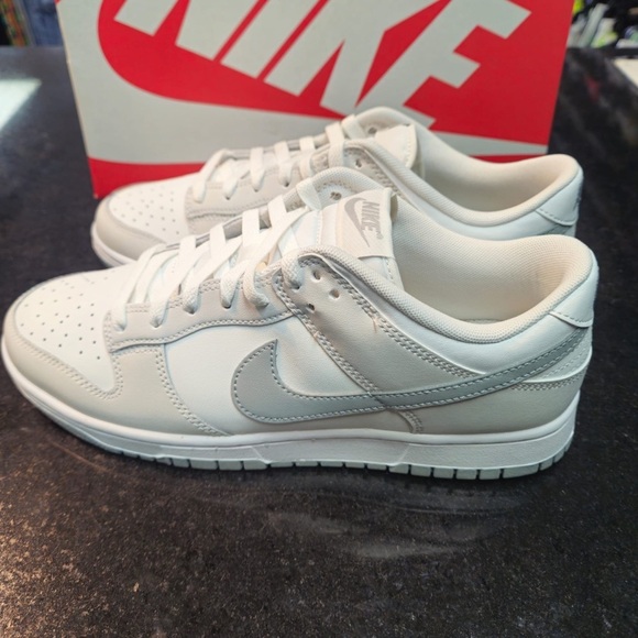 Summit White/Platinum Tint-White-Light Smoke Grey
Style Code: DV0831-106 sz 10 main image 8